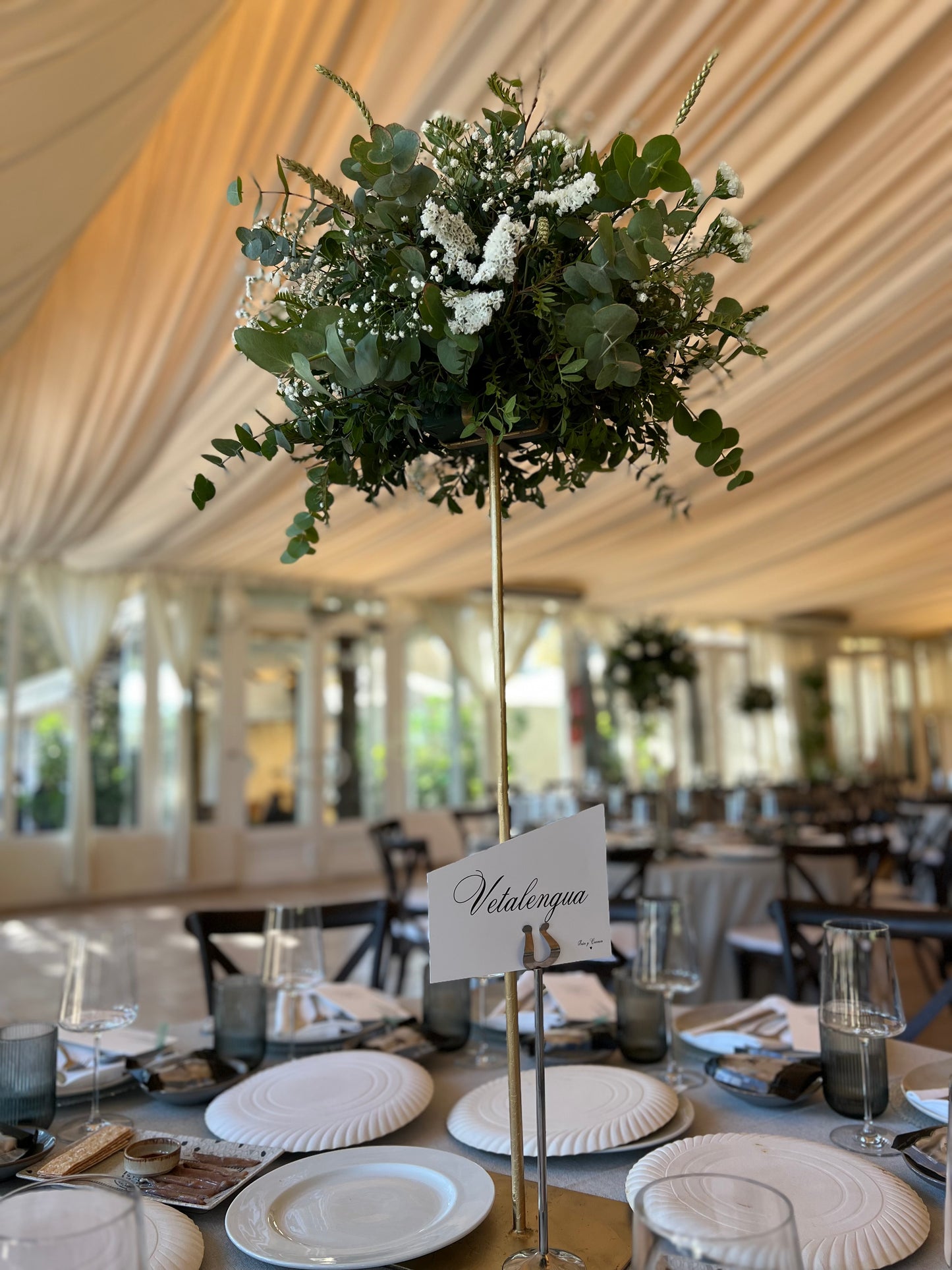 Meseros corte superior diagonal