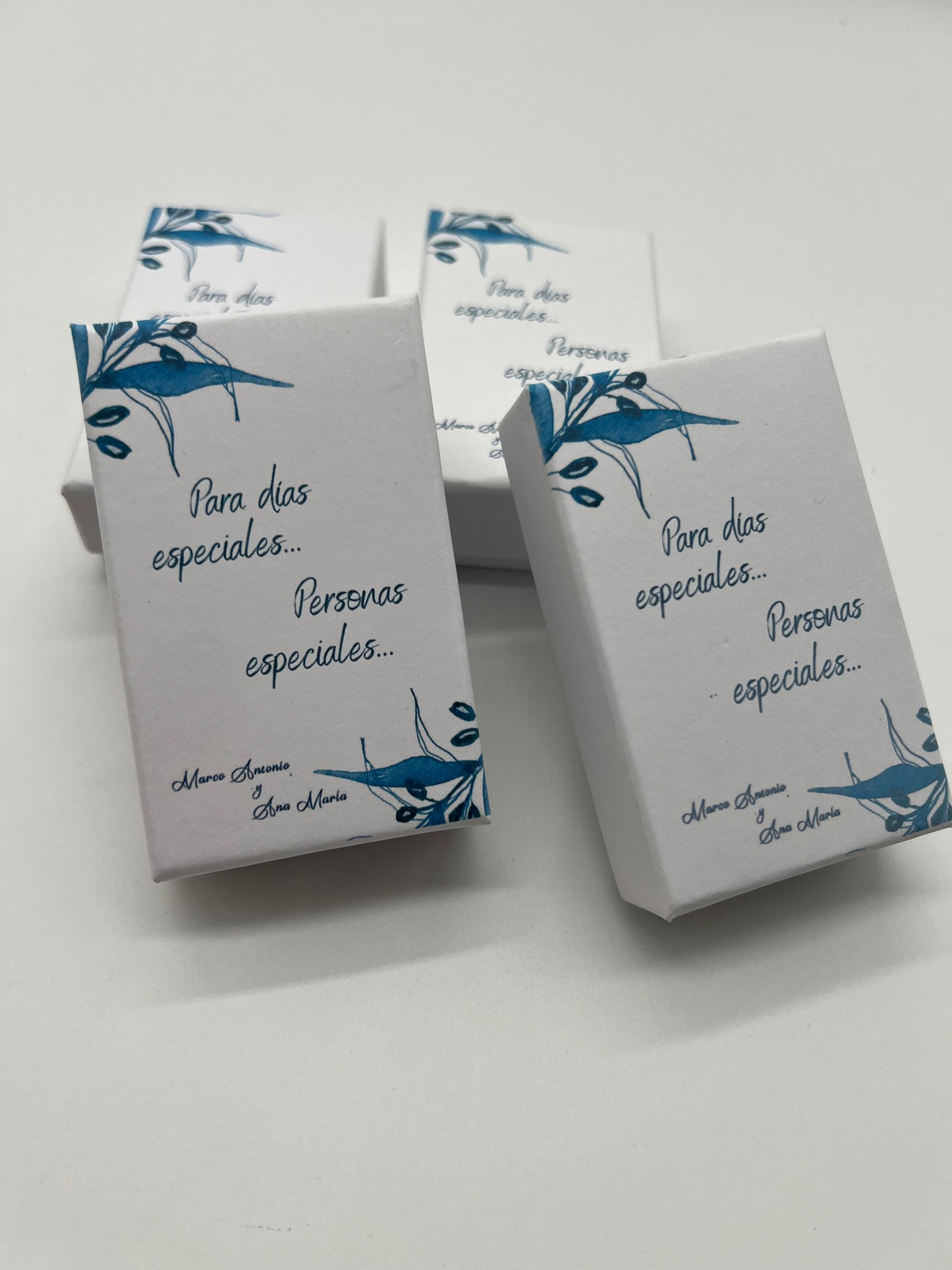 Llavero de metacrilato personalizado en caja decorativa