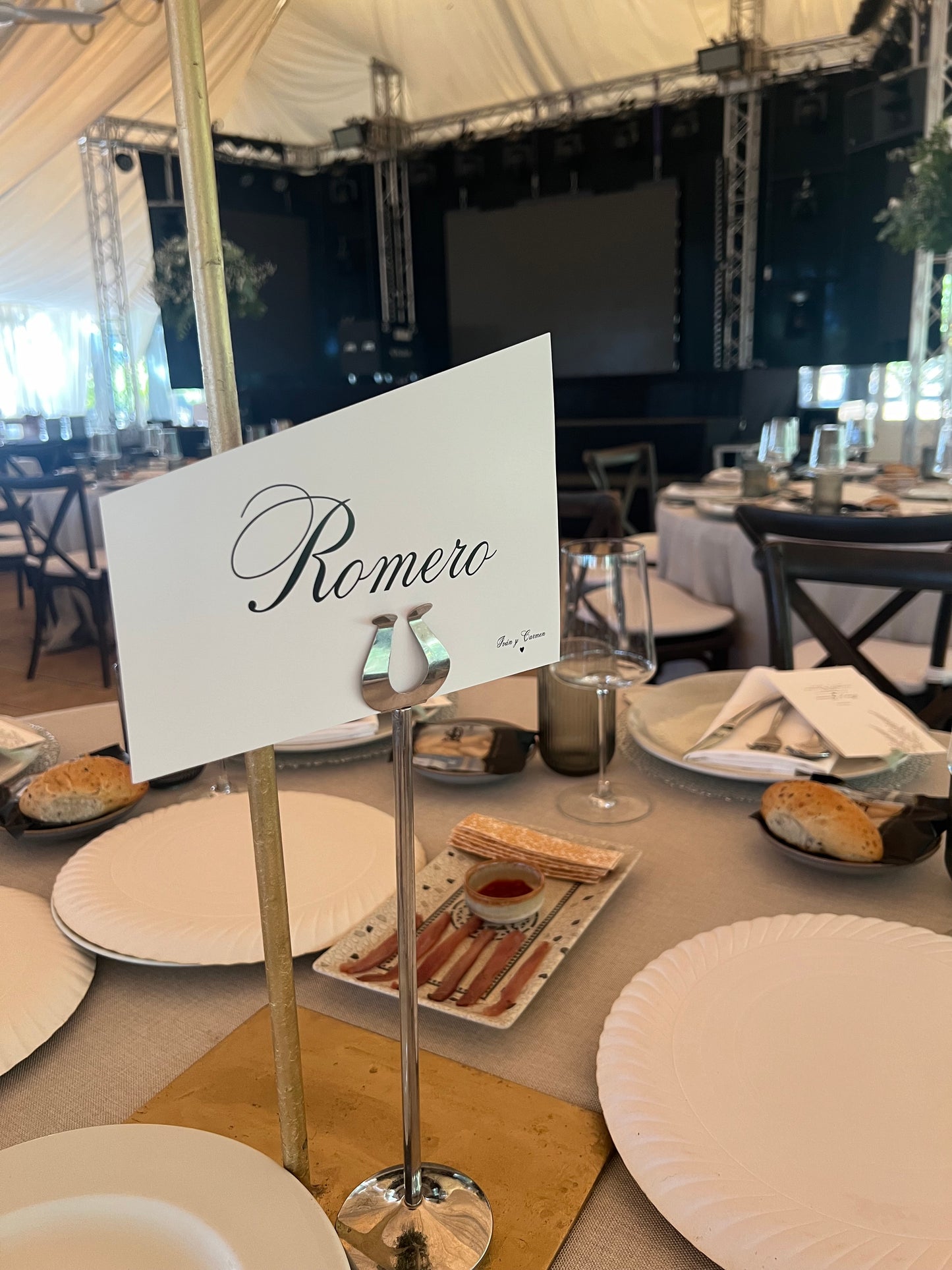 Meseros corte superior diagonal