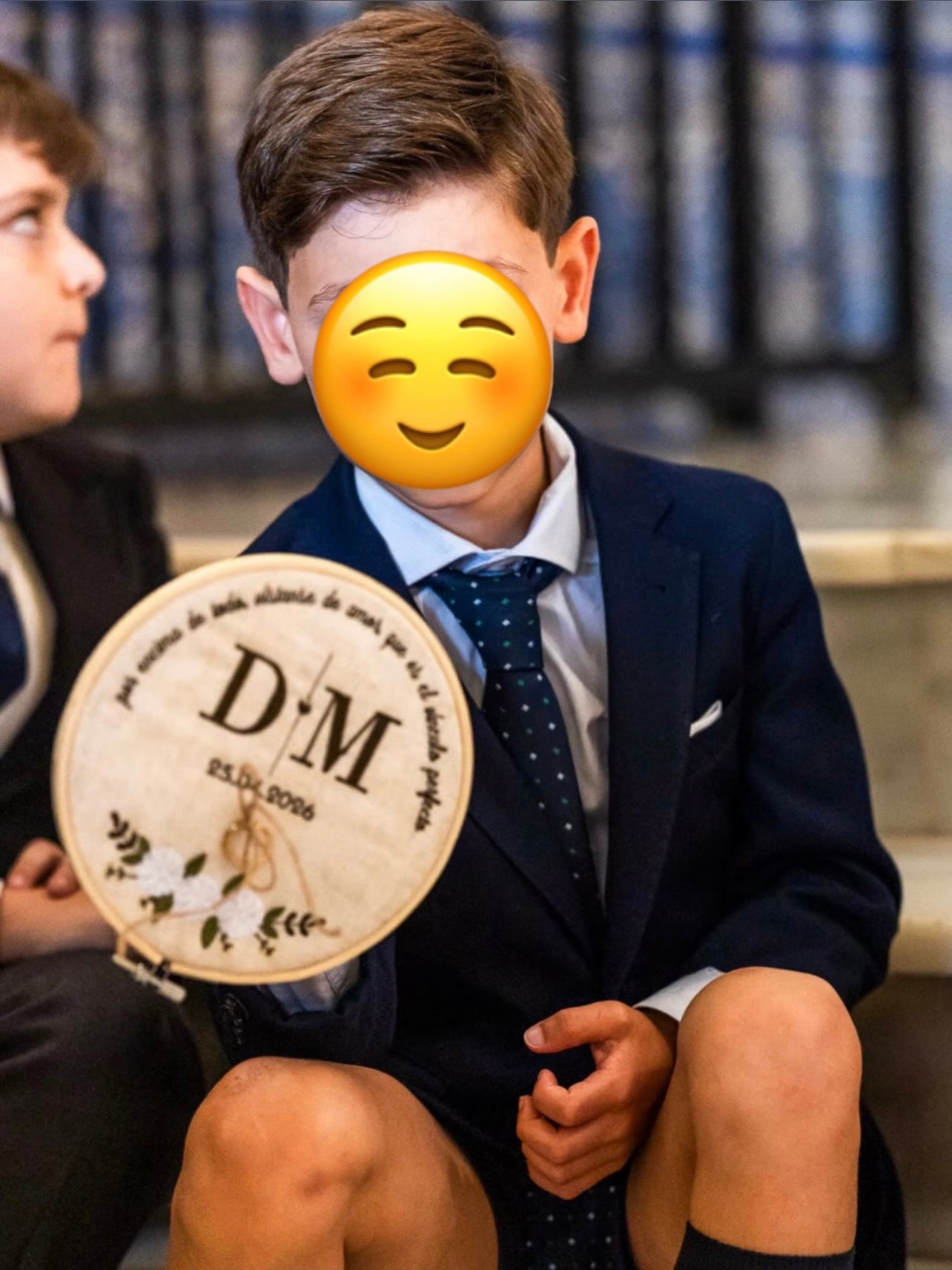 Bastidor porta alianzas bordado vístanse de amor