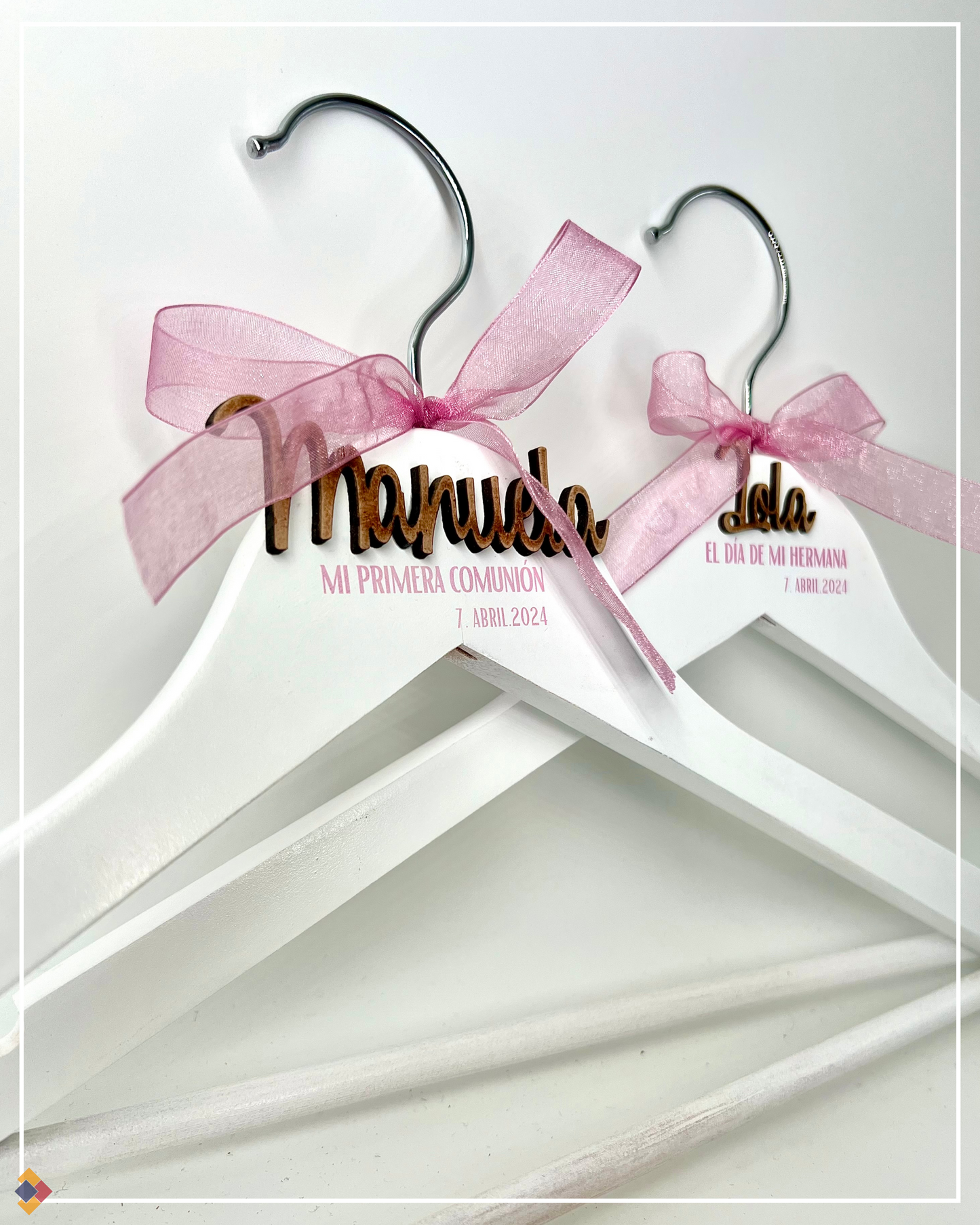 Perchas para hermanas