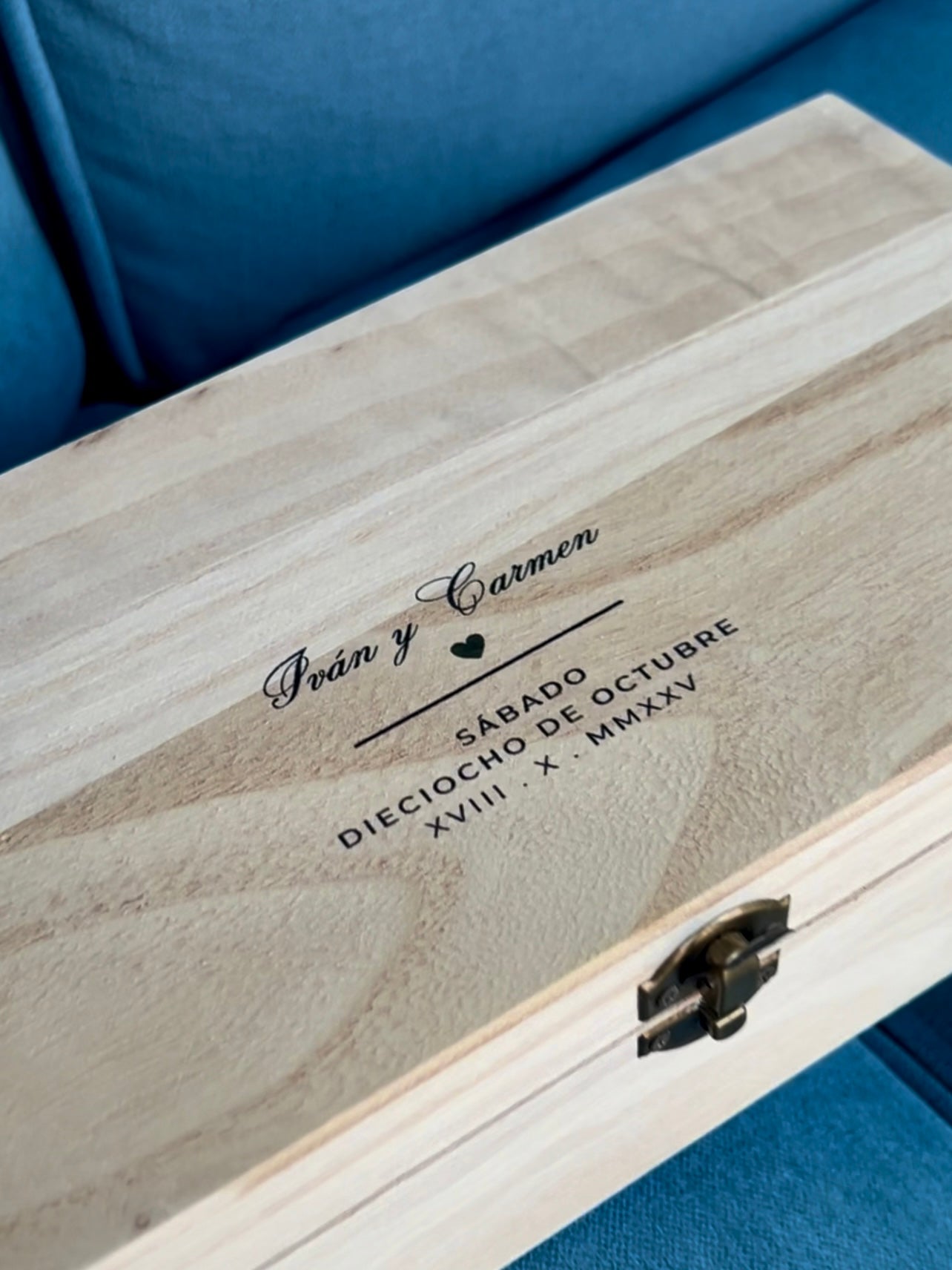 Caja para catavino + catavino