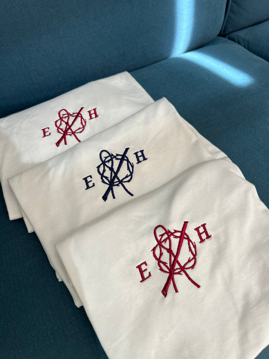 Camiseta aro canalé bordada Ecce Homo de Lebrija