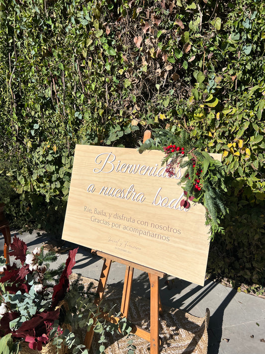 Cartel de bienvenida en madera
