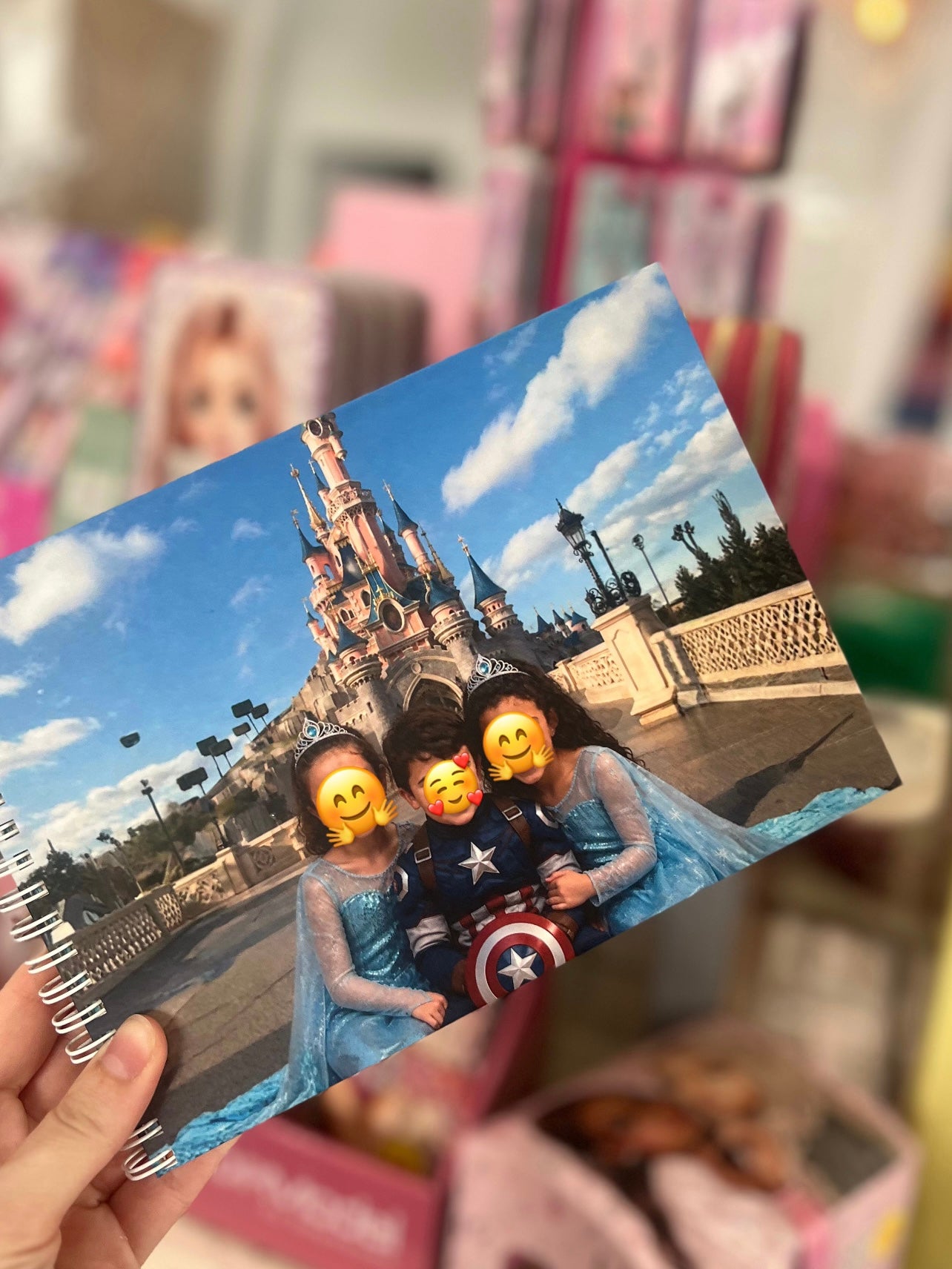 Libro de autógrafos para Disneyland